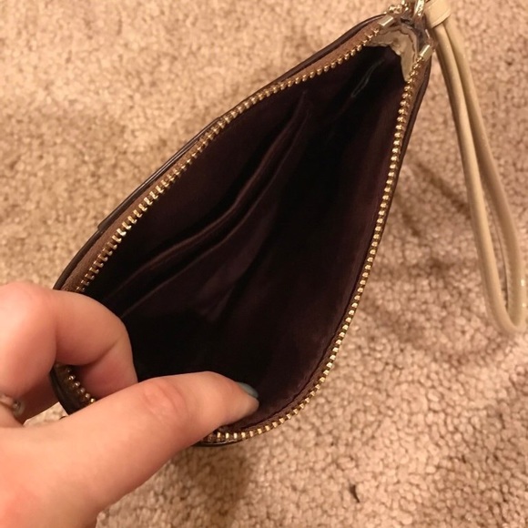 Coach Wristlet - Picture 6 of 6